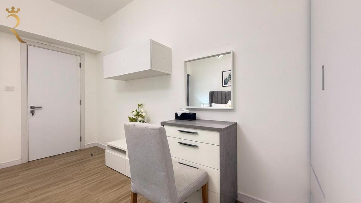 Trendy 1br With Pool N Gym In Raha Loft