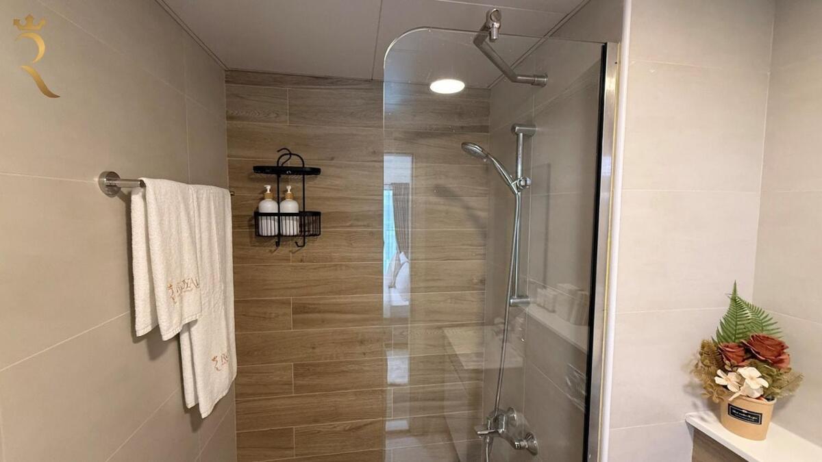 Trendy 1br With Pool N Gym In Raha Loft Appartement *