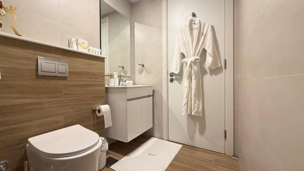Apartment Trendy 1br With Pool N Gym In Raha Loft Abu Dhabi