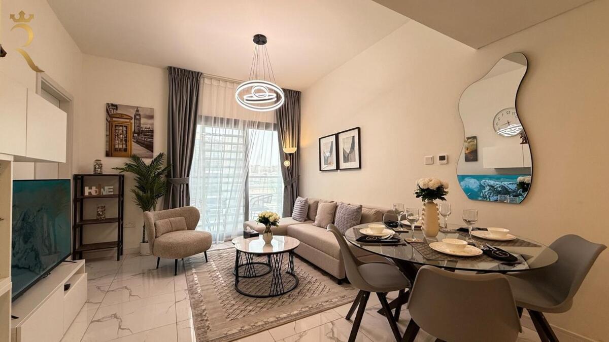 Trendy 1br With Pool N Gym In Raha Loft Apartment *