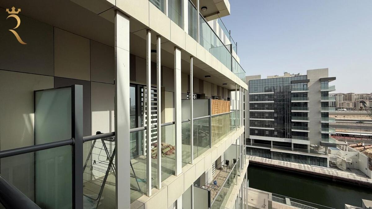 Trendy 1br With Pool N Gym In Raha Loft *