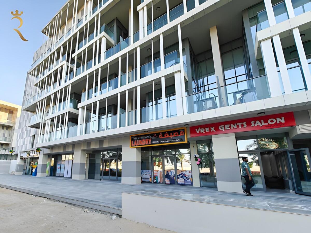 Apartment Trendy 1br With Pool N Gym In Raha Loft